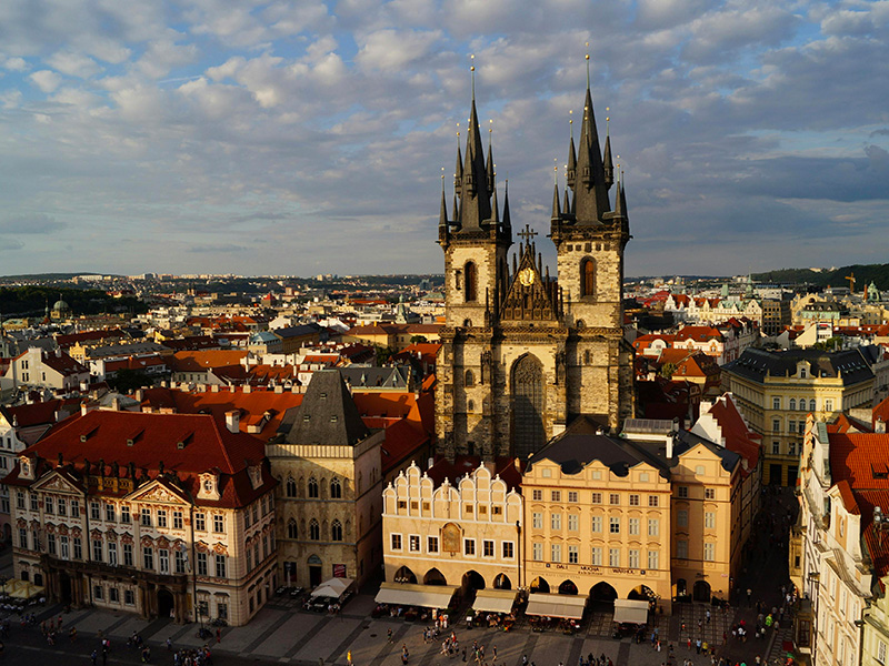 Praga mon amour: tra le magie del passato e le anime nascoste del presente